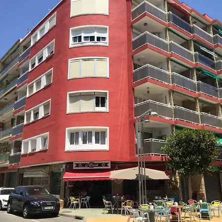 100 M From Apartman *